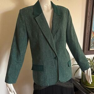 Vintage jacket pykettes brand